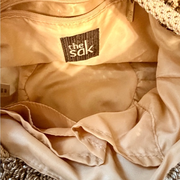 THE SAK Crochet Drawstring Crossbody Bag - Picture 6 of 11